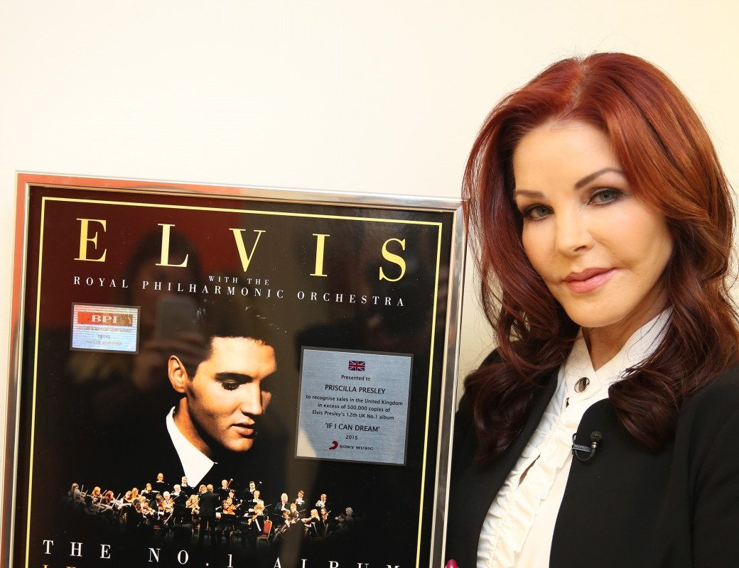 Elvis Presley's 'If I Can Dream' surges past the half million milestone