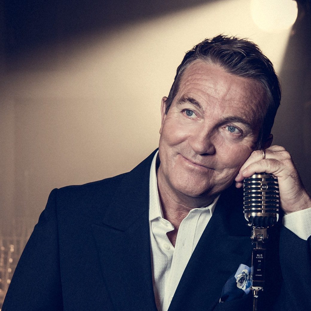 Bradley Walsh to release second album ‘When You’re Smiling’