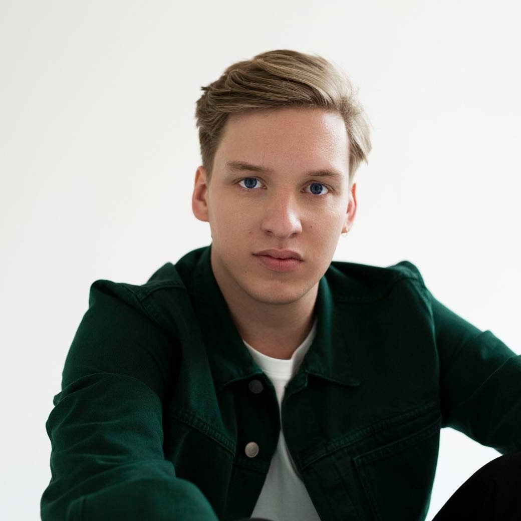George Ezra announces UK tour and largest headline show to date
