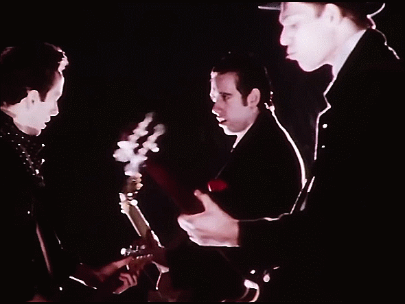 VIDEO OF THE WEEK: THE CLASH – ‘LONDON CALLING’