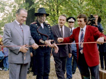 Michael Jackson in Bucharest - Michael Jackson Official Site