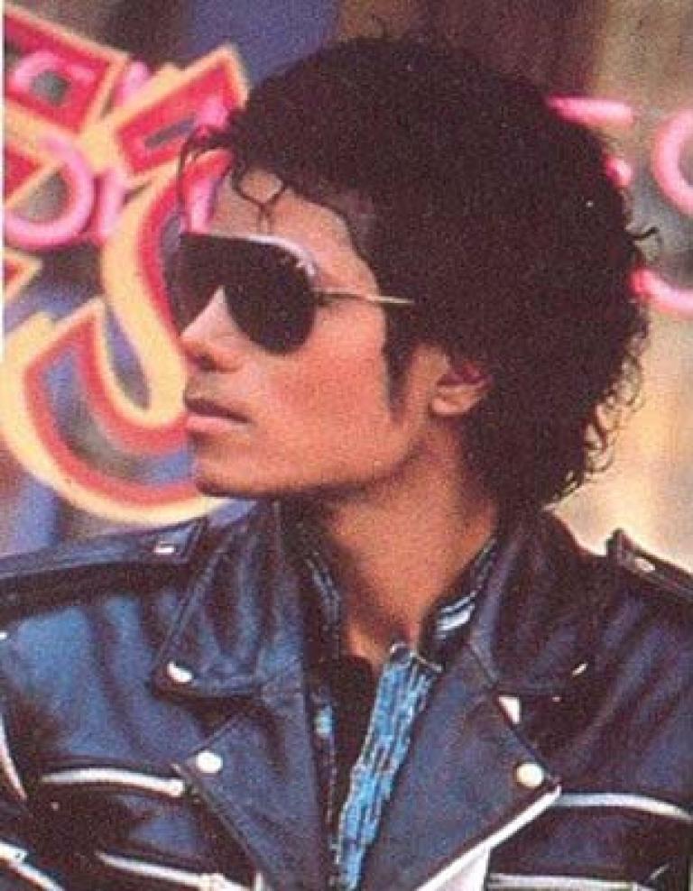 MJ Looking