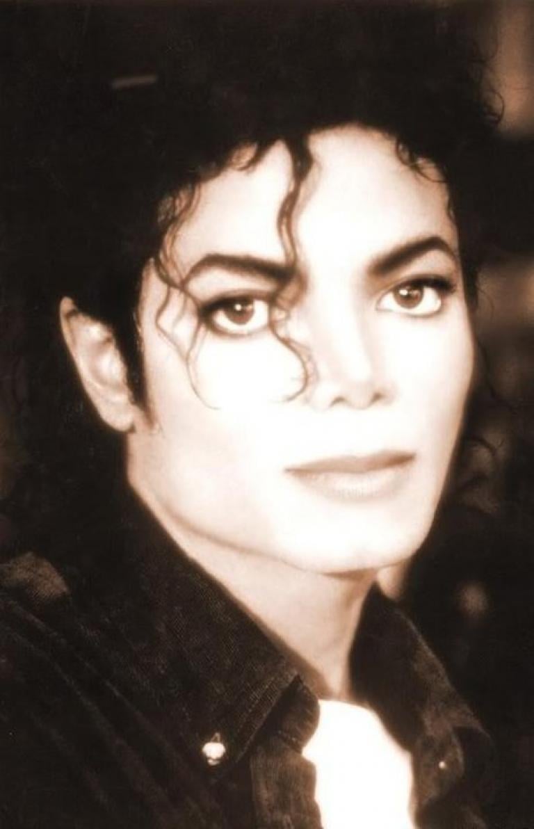 Collectible Gallery Archives - Michael Jackson Official Site