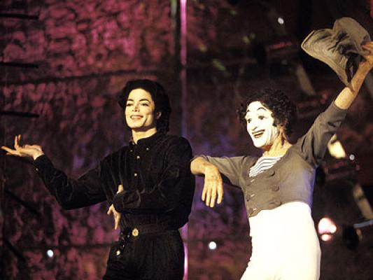 A nap válasza Michael Jacksonnal kapcsolatban