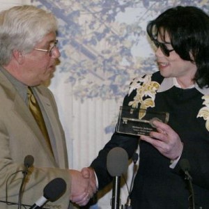 MJ HIStory: Michael Jackson Gets Key To The City