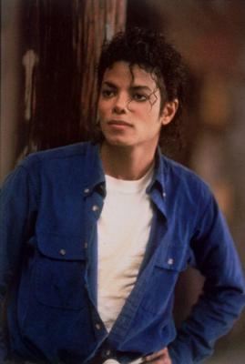 Megkezdődött a visszaszámlálás Michael Jackson “BAD 25” kiadványának megjelenéséig