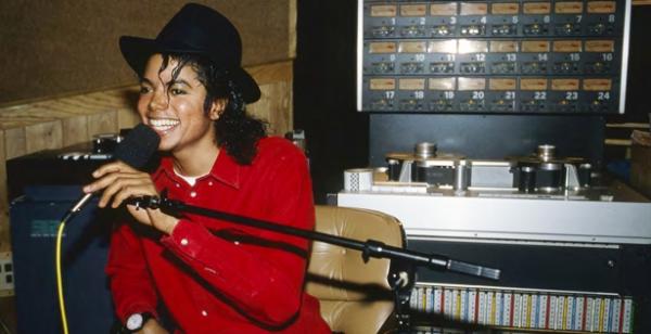 El aborto, la fama y BAD: escuchando Demos desconocidos de Michael Jackson