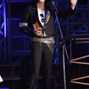 Michael Jackson Honored By MTV Japan in 2006