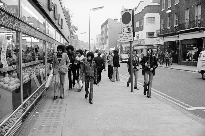 The Jacksons walk down King’s Road at the beginning of their first European tour in the fall of 1972