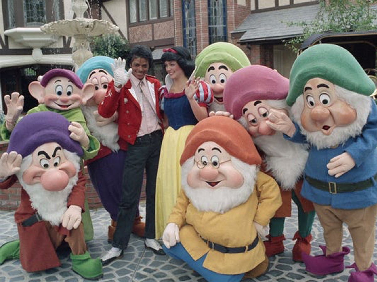 Snow White and the Seven Dwarves Visited Michael Jackson at Hayvenhurst
