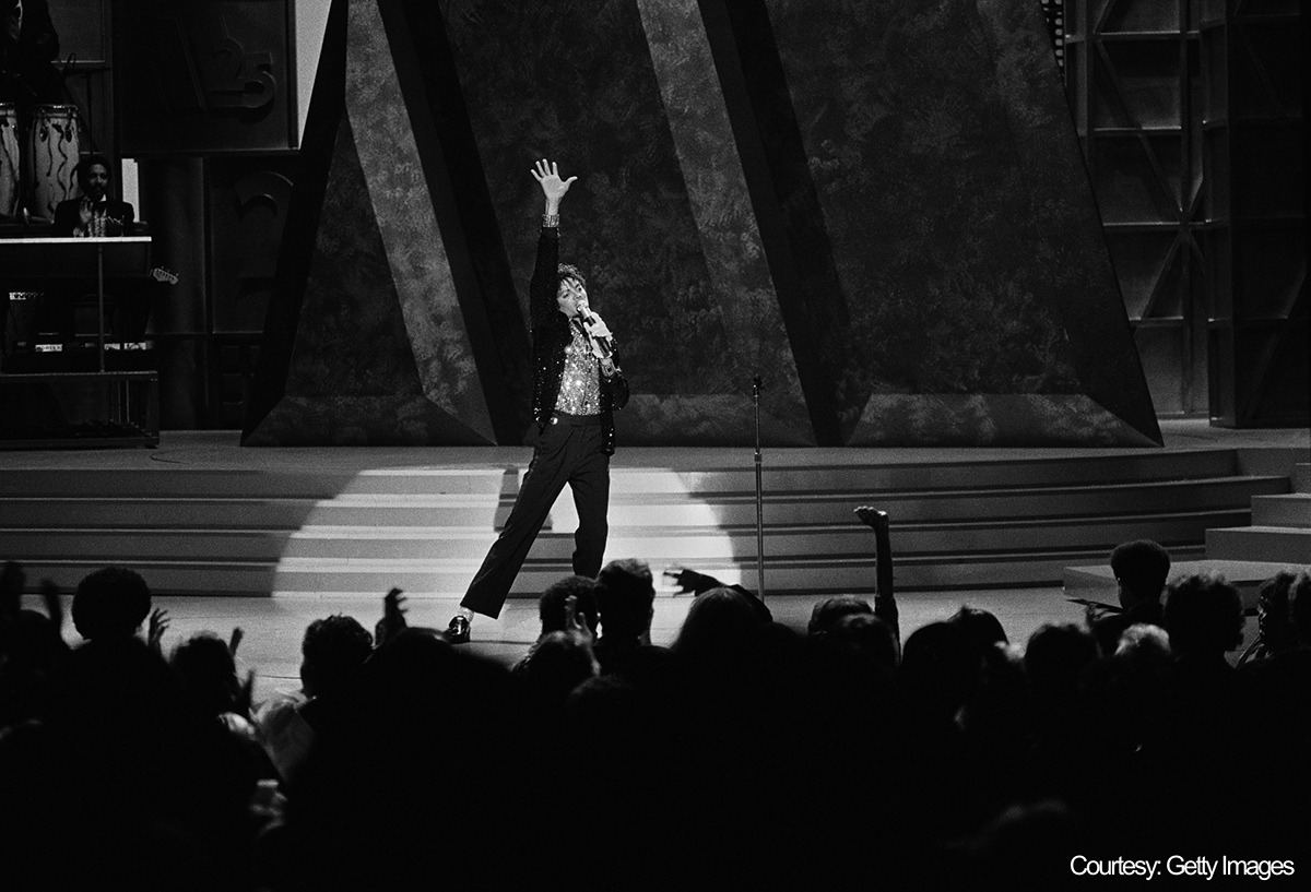 Michael Jackson premieres moonwalk on TV during Billie Jean performance ay Motown 25 taped March 25, 1983 and aired May 16, 1983