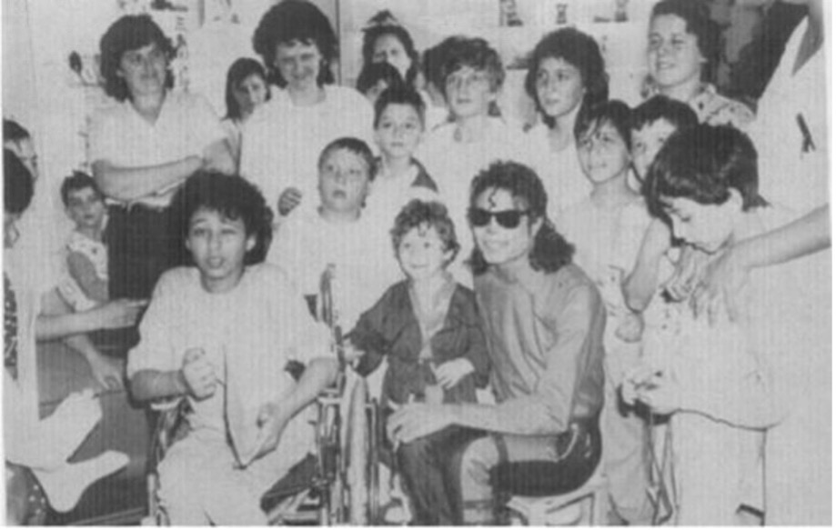 Michael Jackson visits children's hospital in Rome, Italy in 1988