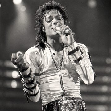 Michael Jackson On World Tour - Michael Jackson Official Site