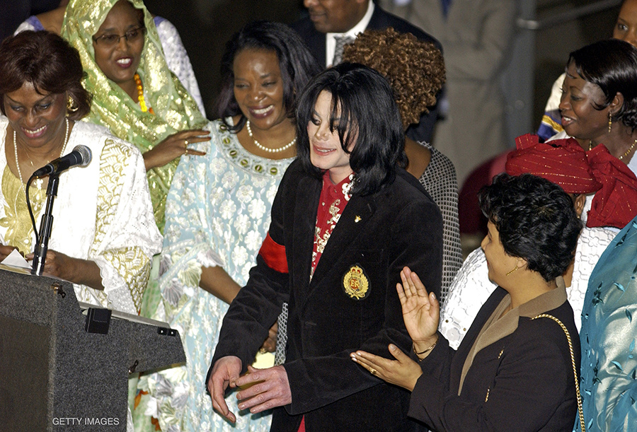Michael Jackson Received Humanitarian Award In 2004