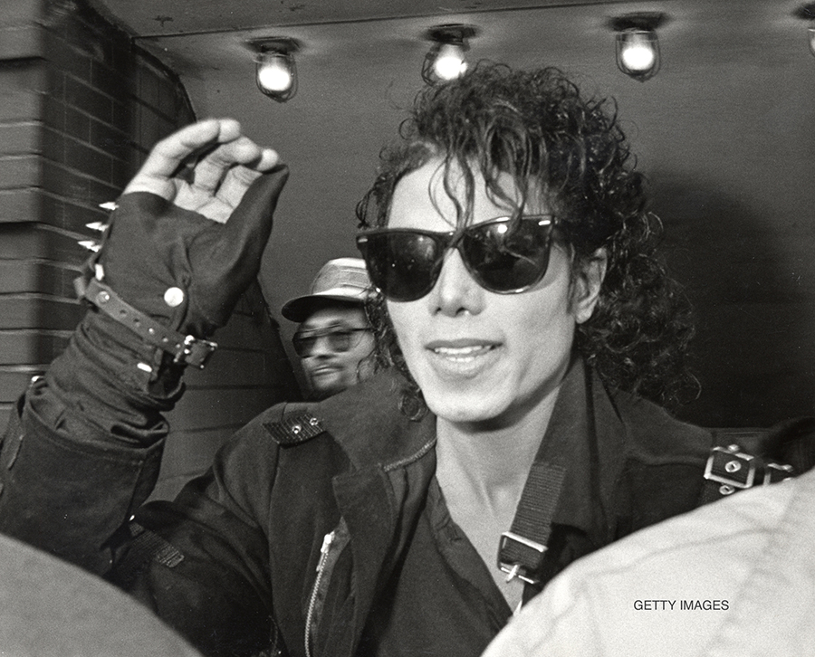 Michael Jackson on set of short film for Bad 1986

Origin Date: November 1, 1986
