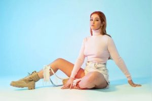 Elley Duhé Releases “Immortal (Stripped)”