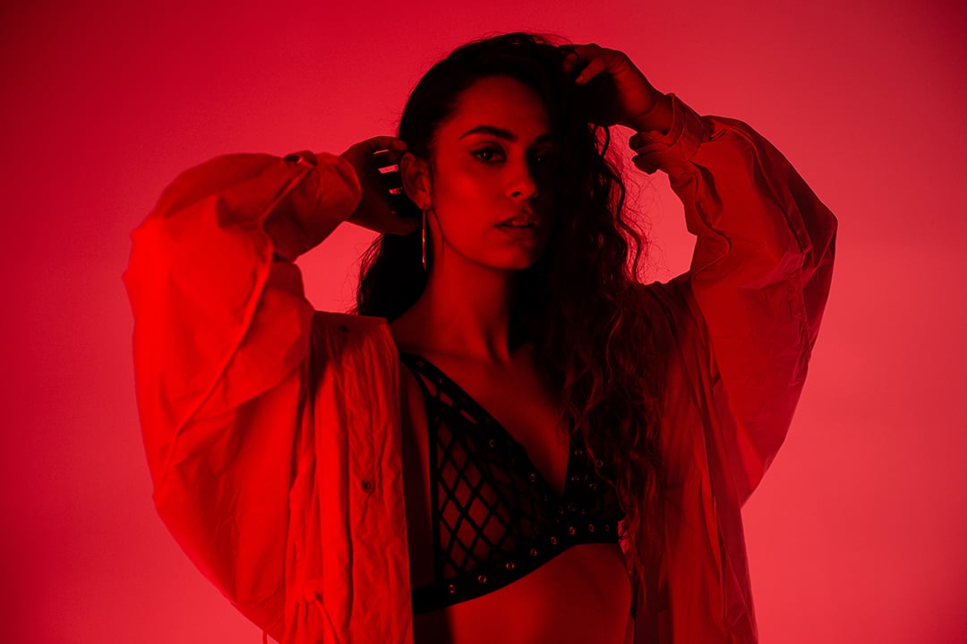 Emalia makes her debut with new single ‘Prima Donna’