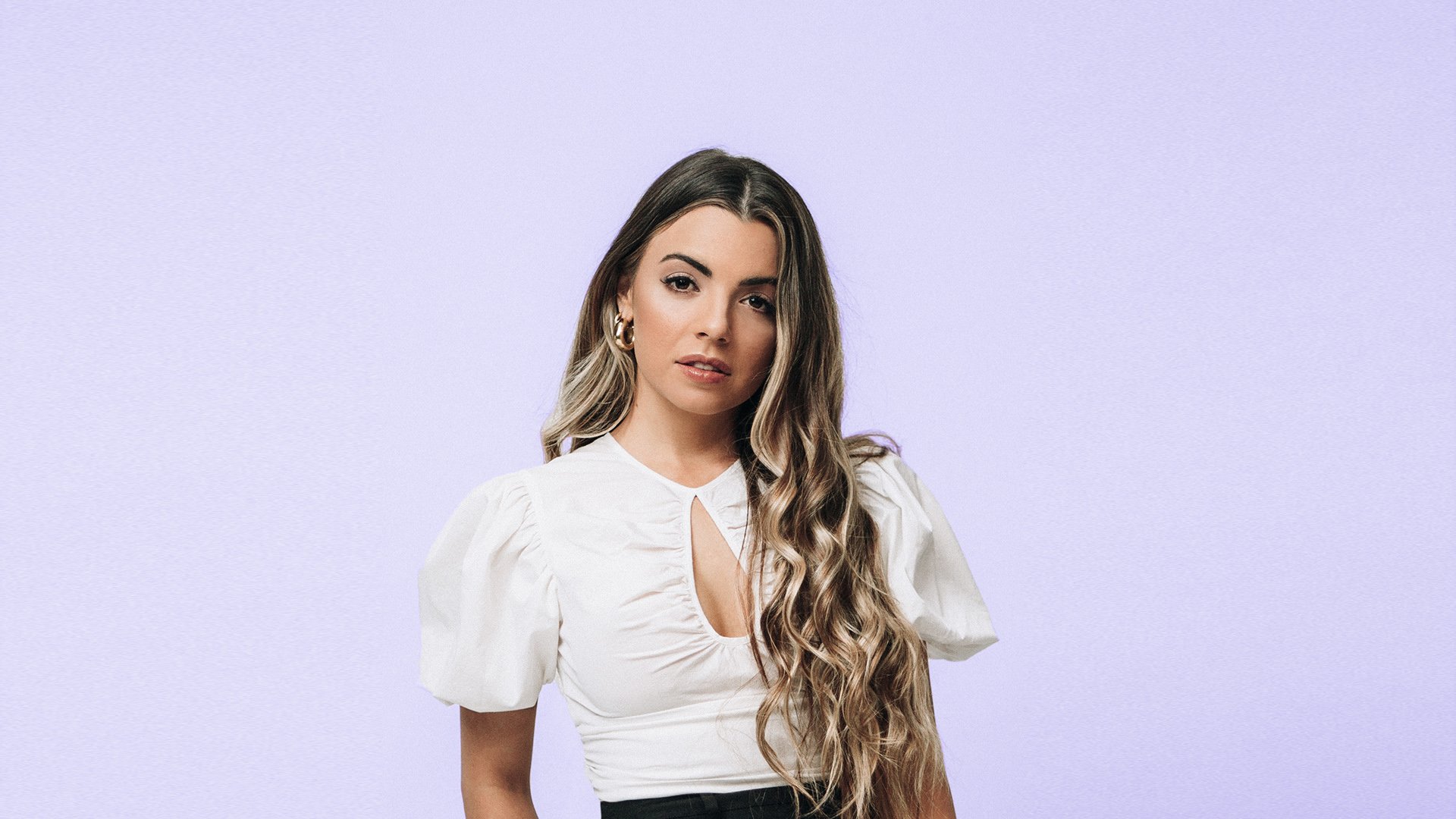 Tayla Mae Releases Debut Single ‘Counterfeit’