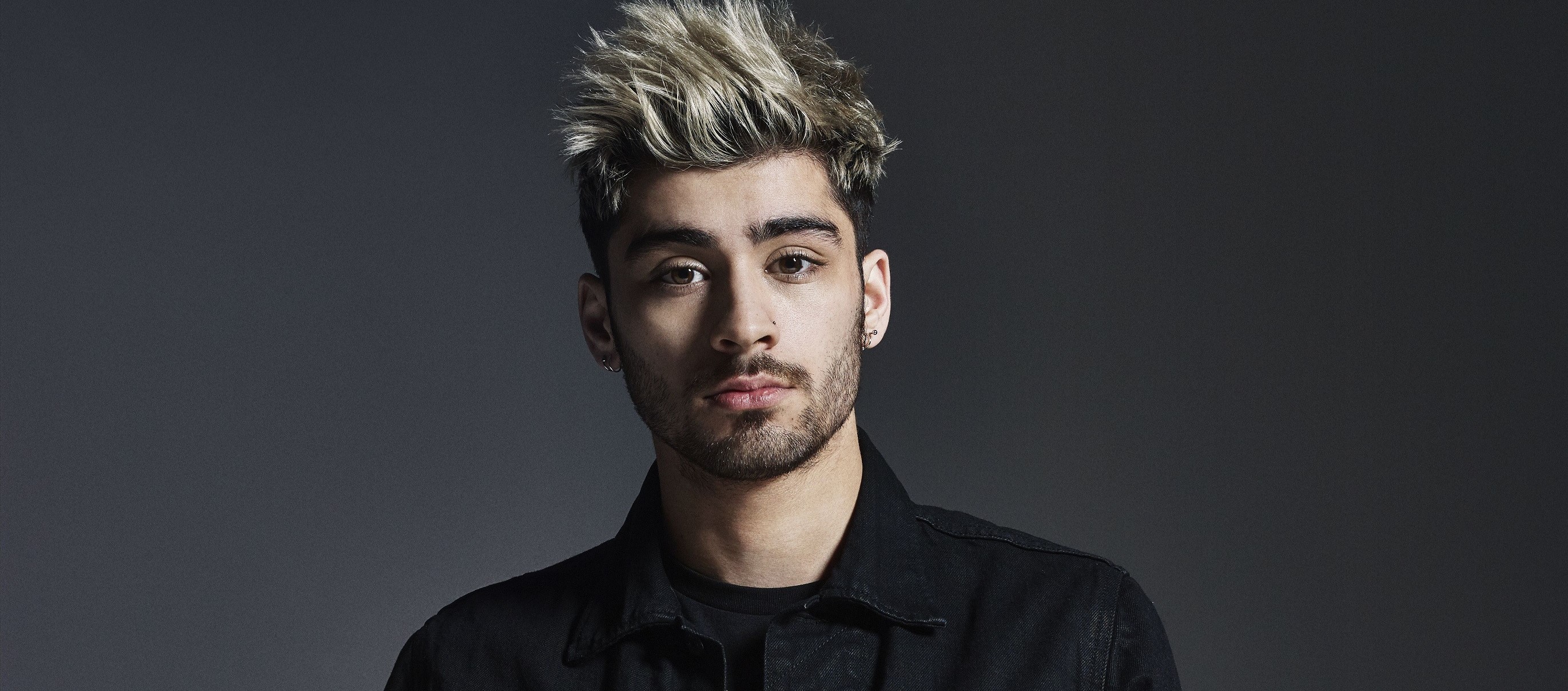 ZAYN DEBUTS AT #1 ON THE ARIA SINGLES CHART!