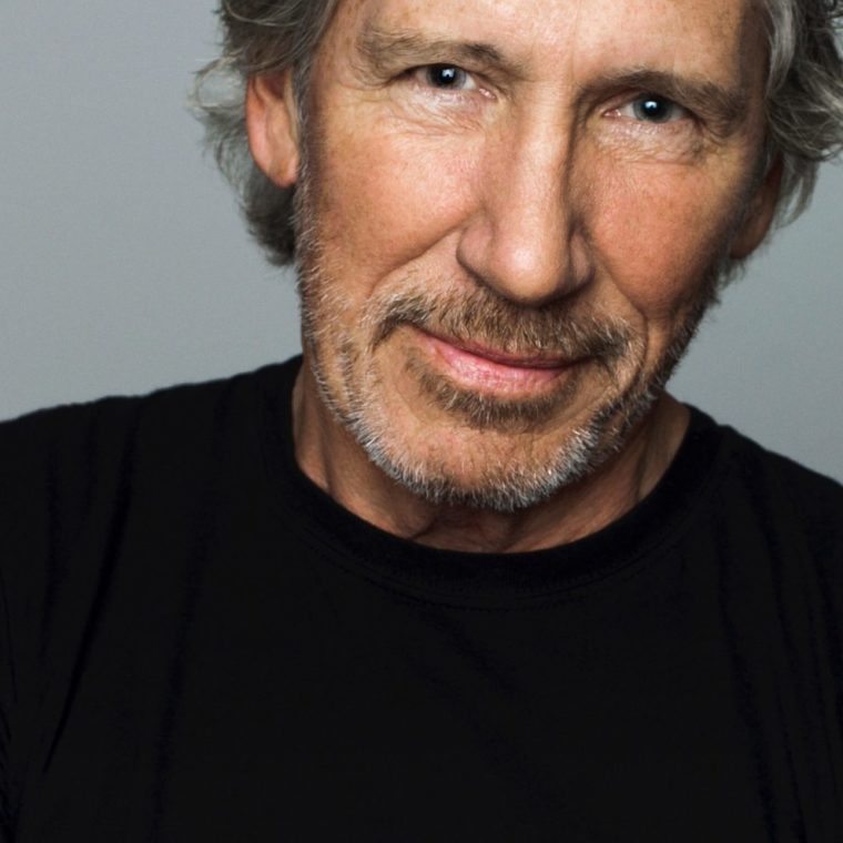 roger-waters-press-photo-2017-122021414-1920×989