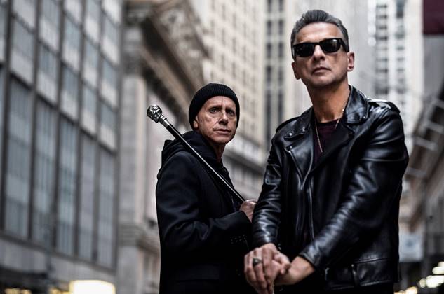 Depeche Mode steigen mit “MEMENTO MORI” auf Platz 1 der Charts ein
